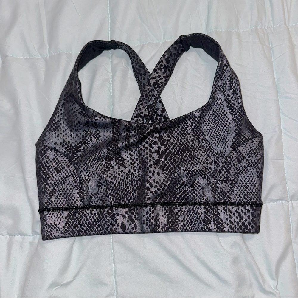 EUC Women’s IVL Collective Snake Sports Bra Size 6